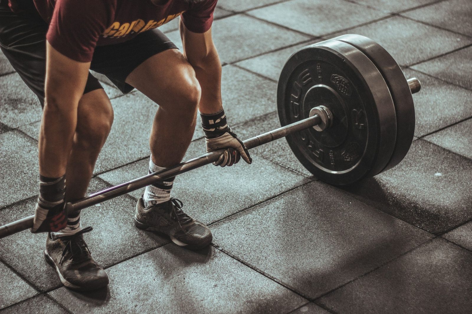 Deadlift at the gym (stock photo)